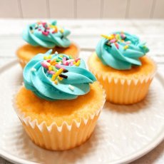 Photo1: Light Blue Vanilla Cupcakes (×6) (1)
