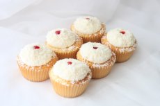 Photo3: Coconut & Raspberry Cupcakes (×6) (3)